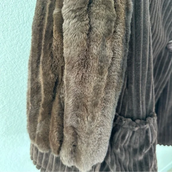 VINTAGE Fendi Brown Striped Fur Trim Jacket Coat SZ US 6 - Picture 2 of 13